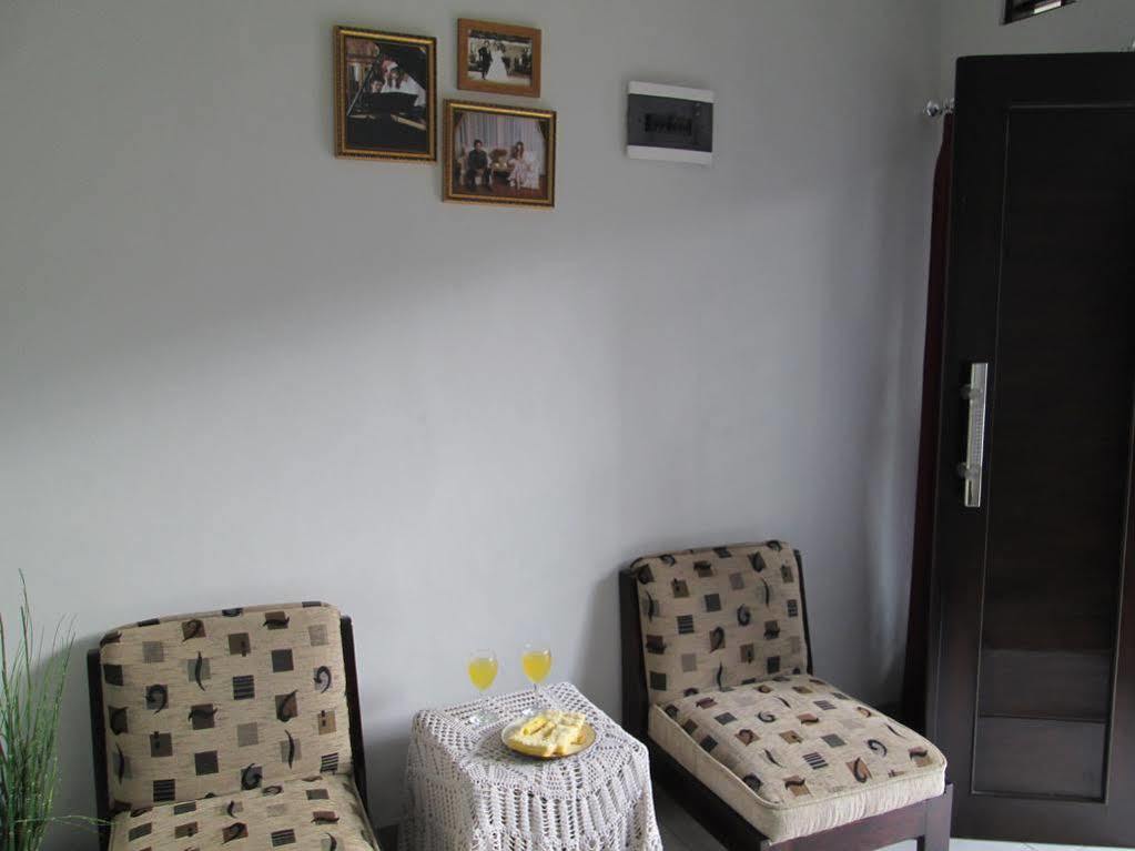 Elenor'S Home Bandung Exterior photo