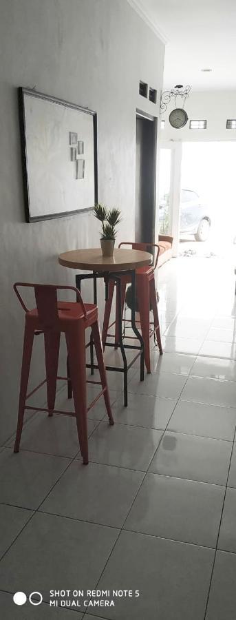 Elenor'S Home Bandung Exterior photo